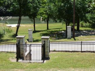 The Lazy A RR 7221 - 6