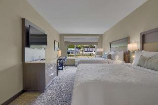 Best Western Plus Fillmore Inn & Suites - 7