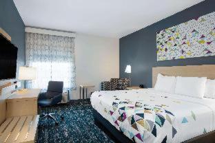 La Quinta Inn & Suites by Wyndham Manassas, VA- Dulles Airport - 3