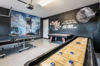 Unique 5 Bdrm Villa with Game Room at Encore - 0