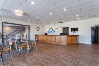 Days Inn & Suites by Wyndham Lancaster Amish Country - Lancaster - 8