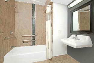 Travelodge by Wyndham LAX - El Segundo - 7