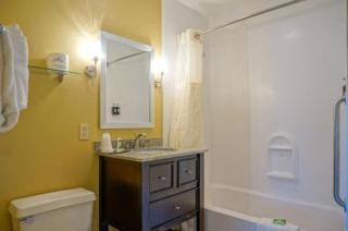 Marin Suites Hotel - 2