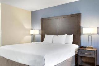 Days Inn by Wyndham Ellensburg - Ellensburg - 1