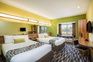 Microtel Inn and Suites by Wyndham - 5