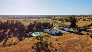 Cork Hills Farmhouse - 7