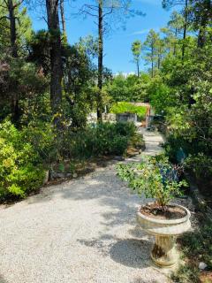 Lou Paradou Lodge - Grillon - 9