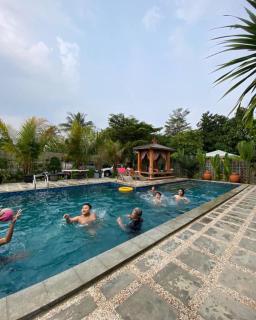 Embay House & Private Pool - Bogor - 4