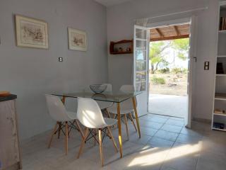 Vintage Beach House - 5