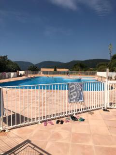 T2 terrasse spacieuse belle vue résidence avec piscine - 4