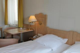 Hotel Gasthof zur Linde - 1