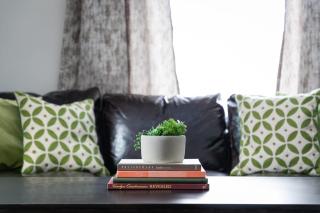 The Blue House on Front Downtown Traverse City - 4