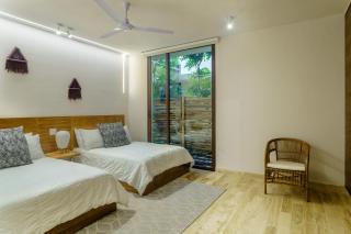 Private pool apartment for groups - 1