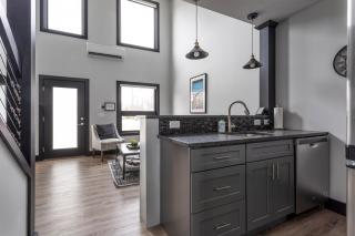 Center City Lofts 508 Unit 2 Close to Downtown and the TART Trail - Traverse City - 4