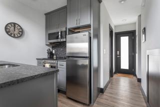 Center City Lofts 508 Unit 2 Close to Downtown and the TART Trail - Traverse City - 2