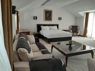 Waikiki Apartments - Tivat - 9