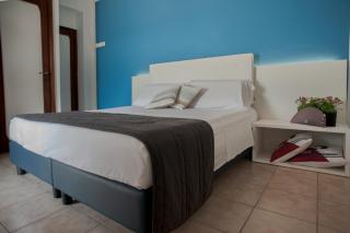 Baron Beach Hotel - Scauri - 4