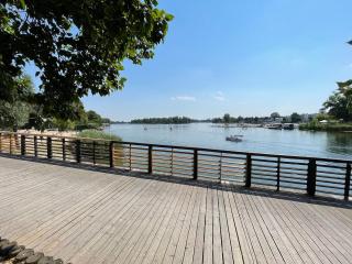 Modern Danube Apartment Vienna - 7