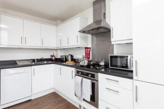 2 Bedroom 2 Bathroom Apartment in Central Milton Keynes with Free Parking - Contractors, Relocation, Business Travellers - 6
