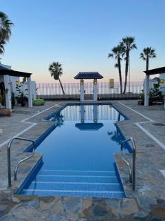 Magnifico apartamento a pie de playa - Marbella - 4