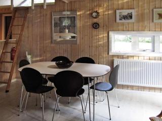 6 person holiday home in Aakirkeby - Vester Sømarken - 2