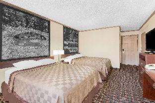Super 8 by Wyndham Maumee Perrysburg Toledo Area - Maumee - 6
