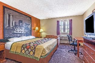 Super 8 by Wyndham New Orleans - New Orleans - 4