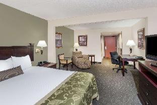 Wingate by Wyndham Peoria - Complimentary Area Shuttle - Peoria - 8