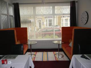 Devon Guest House - 1