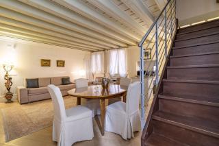 Gondola Luxury - Campo Santi Filippo e Giacomo by Wonderful Italy - 9