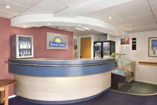 Days Inn Hotel Membury - Lambourn - 8