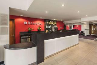 Ramada Cambridge - Cambridge - 9