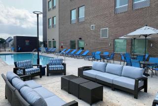 La Quinta Inn & Suites by Wyndham Round Rock near Kalahari - Round Rock - 3