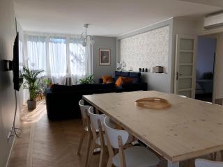 La Maison de la Douce Heure, 4 appartements climatisés avec jardin au centre ville proche des Thermes - Lons-le-Saunier - 4