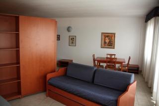 Beverly Park Residence - 9