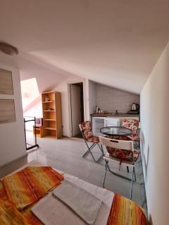 Hibiscus Guest House - Budva - 8