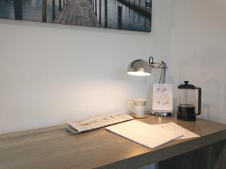 ChiPad Mono - Comfy City Centre Apartment with Free Parking Space - 3