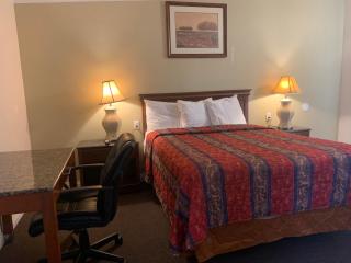 Ventura Beach House Motel - Ventura - 1