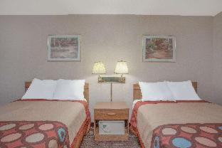 Super 8 by Wyndham Carlisle North - Carlisle - 9
