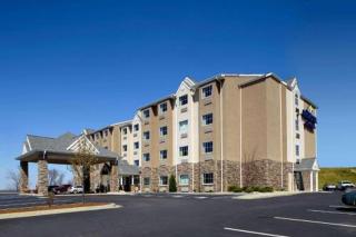 Microtel Inn & Suites by Wyndham New Martinsville - New Martinsville - 3