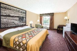 Boarders Inn and Suites by Cobblestone Lamar Missouri - Lamar - 4