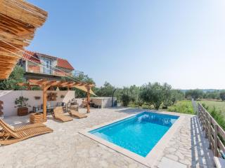 Boutique Holiday Home in Donje Polje with Pool - Šibenik - 8