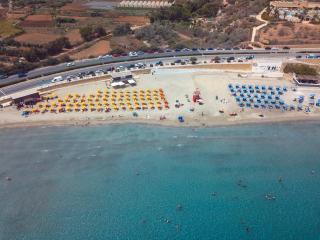 Malta's Beachfront Apartment in Mellieha - 8