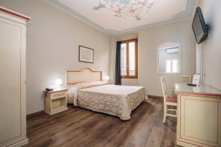 Hotel Astoria - Crémone - 0