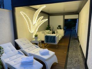 Apartament z prywatnym, krytym basenem - 8
