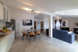 VILLA Mira - Trogir - 1