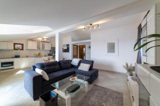 VILLA Mira - Trogir - 6