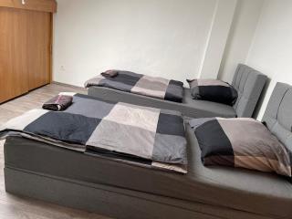 Apartment groß 4 Zimmer 8 Einzelbetten Stellplatz Wifi - Essen - 6