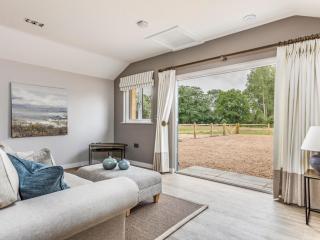 Delightful 1 bed lodge in South Downs village - Pass the Keys - 9