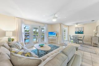 Nostra Palazzo on the Canal - Cape Coral - Roelens Vacations - 4